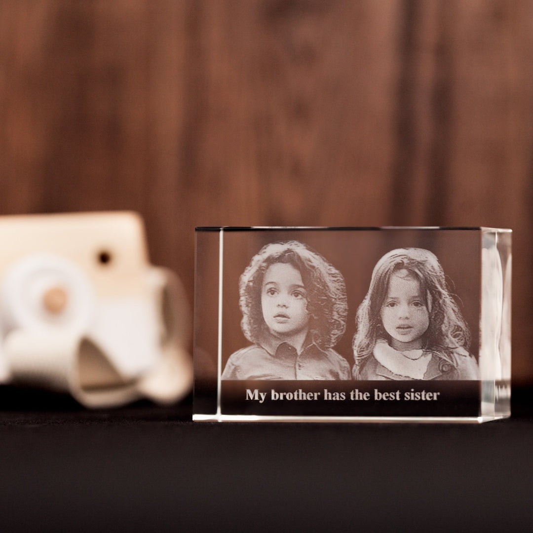 Preserve Family Moments with a 3D Family Photo Crystal