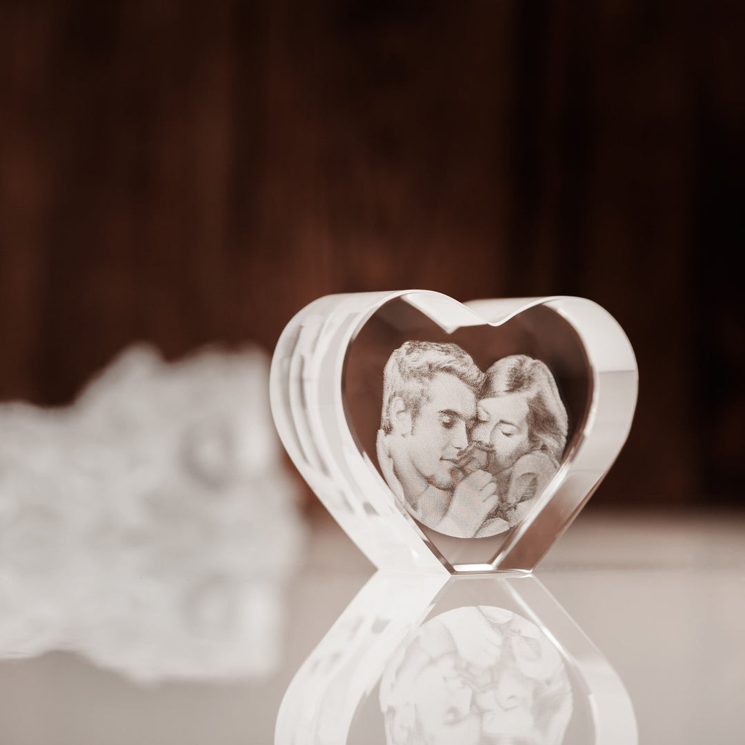 Personalised 3D Crystal Photo Gift: Dazzling Keepsakes