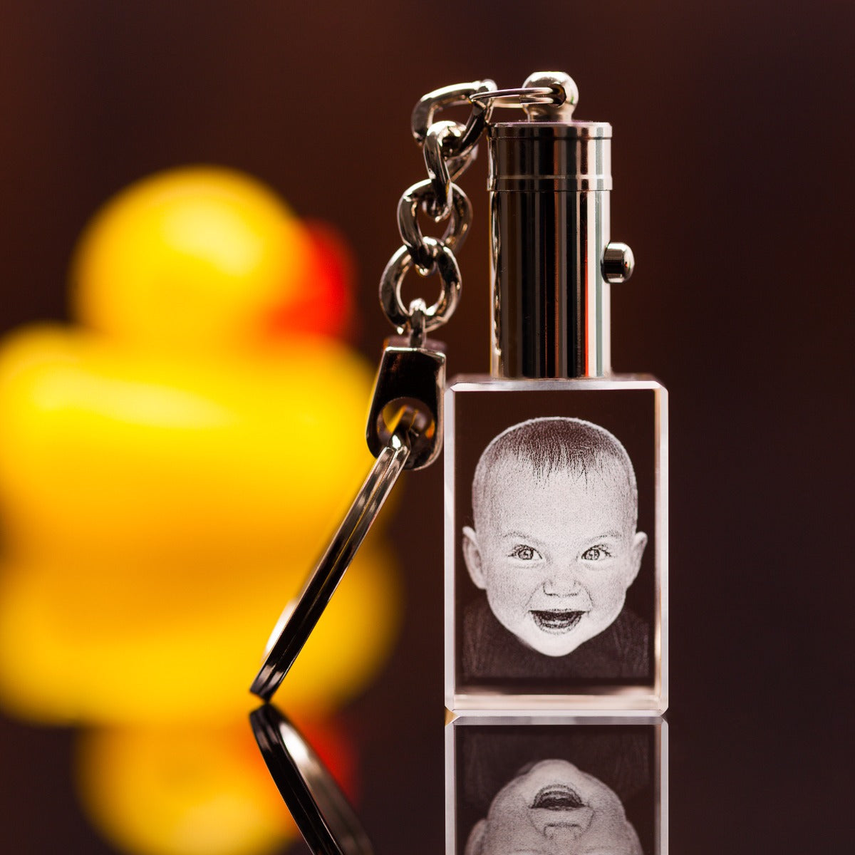 Your 3D photo in a crystal Keychain with light Incrystals